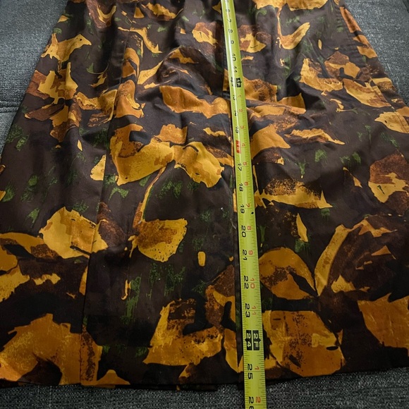 New York & Co. size 8 pencil skirt - Picture 5 of 6